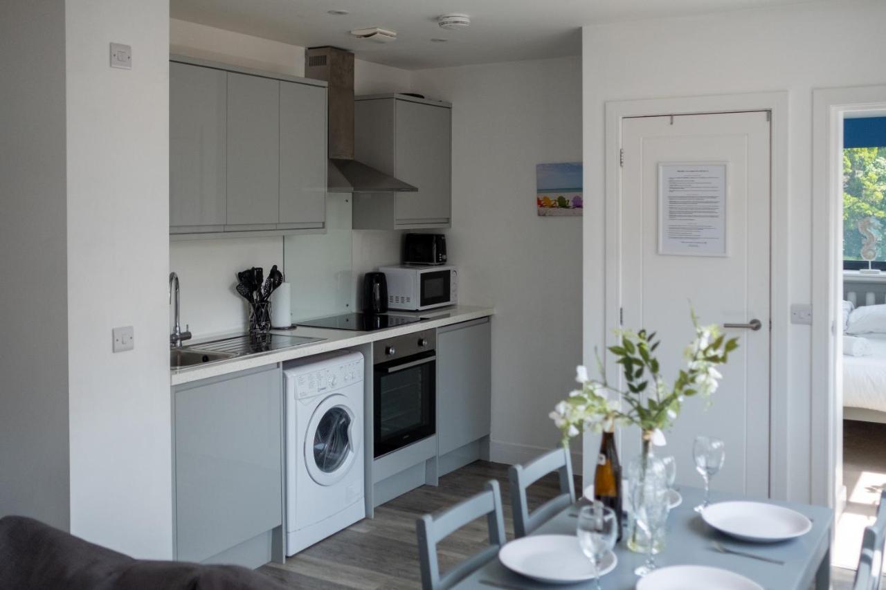 Modern One Bedroom Apartment In Town Centre & 4 Min To The Beach Bournemouth Esterno foto