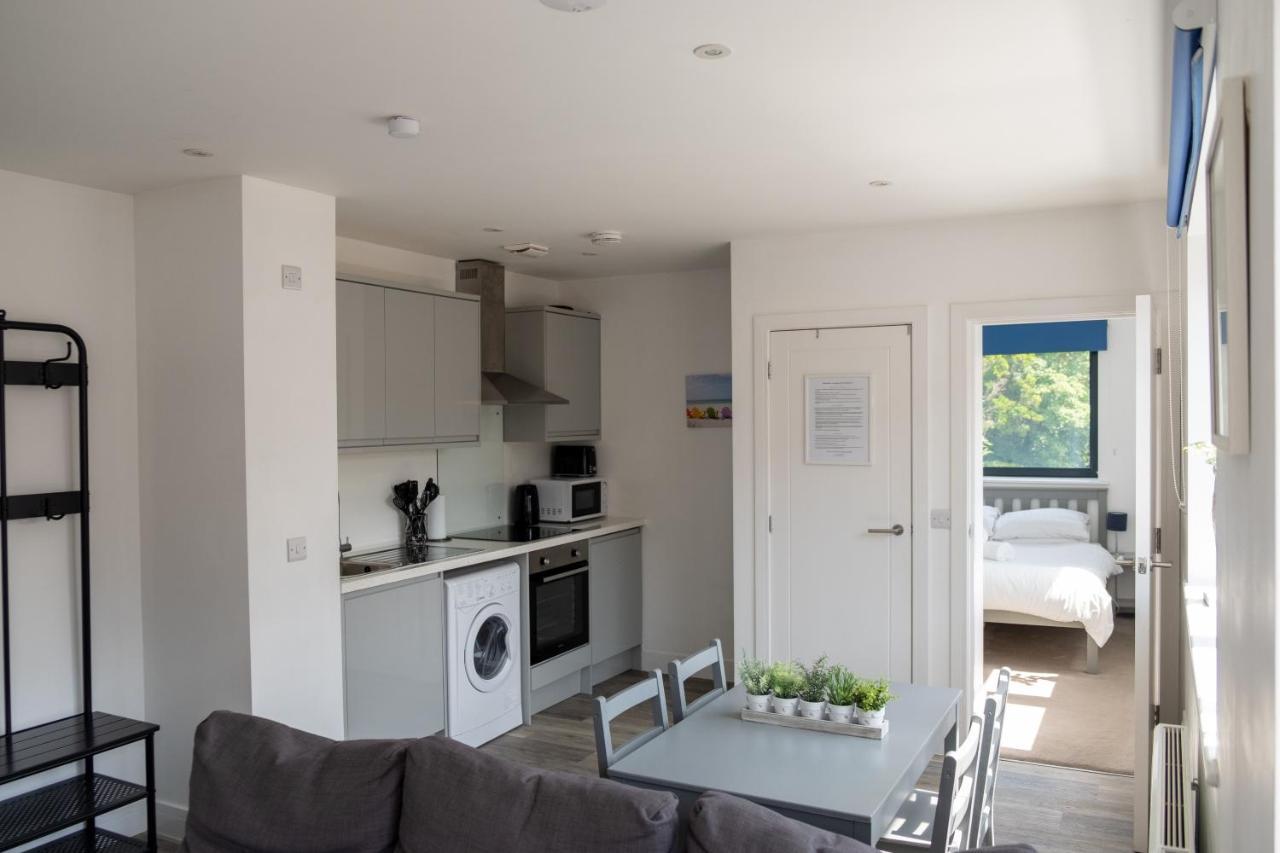 Modern One Bedroom Apartment In Town Centre & 4 Min To The Beach Bournemouth Esterno foto